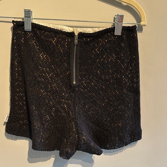 RVCA Black Knit High Waist Women's Shorts - Picture 2 of 7